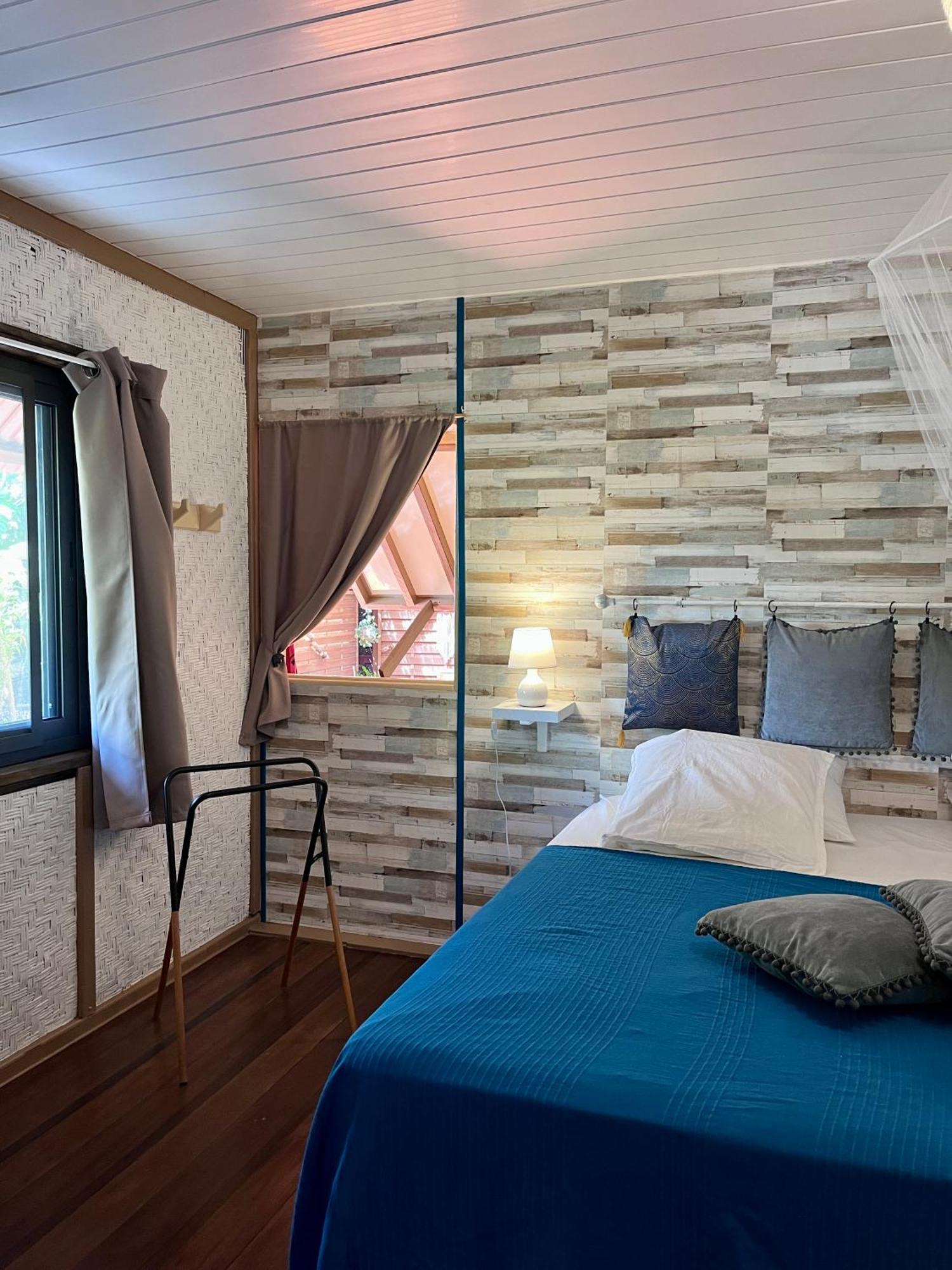 Faaora Lodge, Little Paradise Haapiti Екстер'єр фото